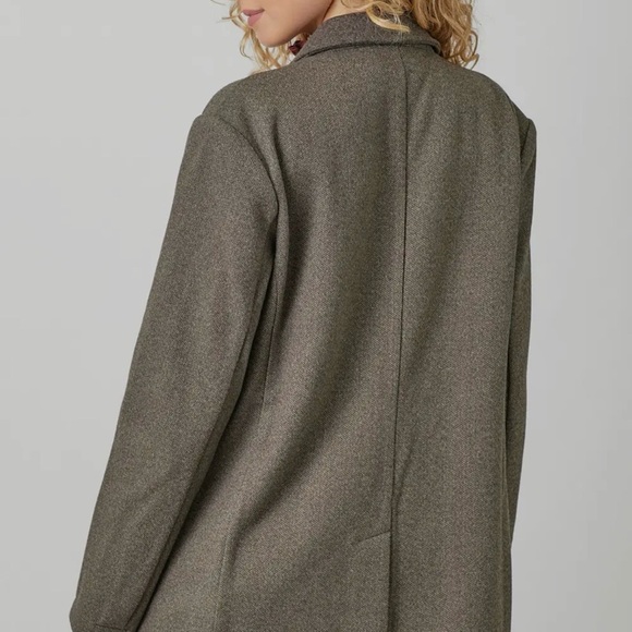 Women's Gray Blazer Coat - Picture 4 of 7